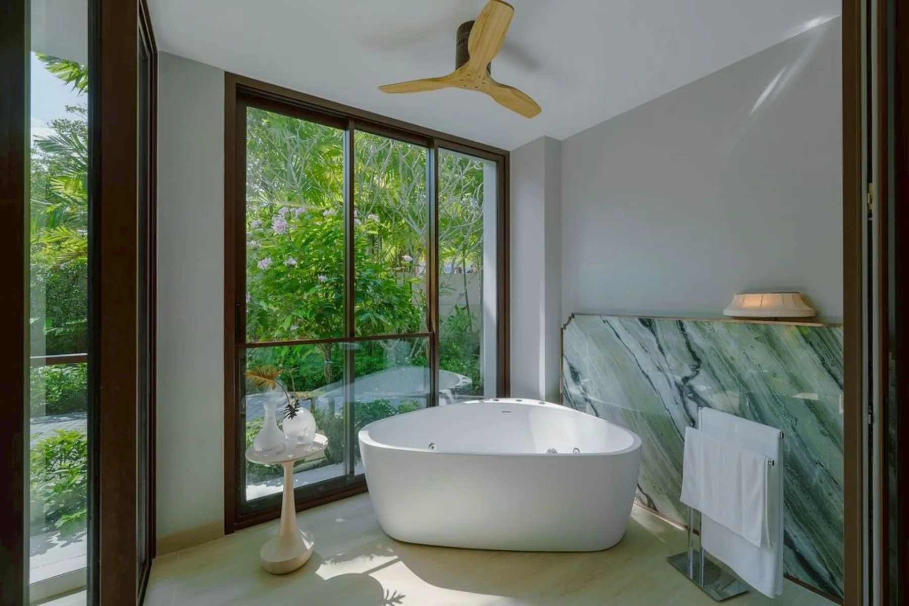 1-bedroom show suite, 67 m² — photographed on site · 6/12