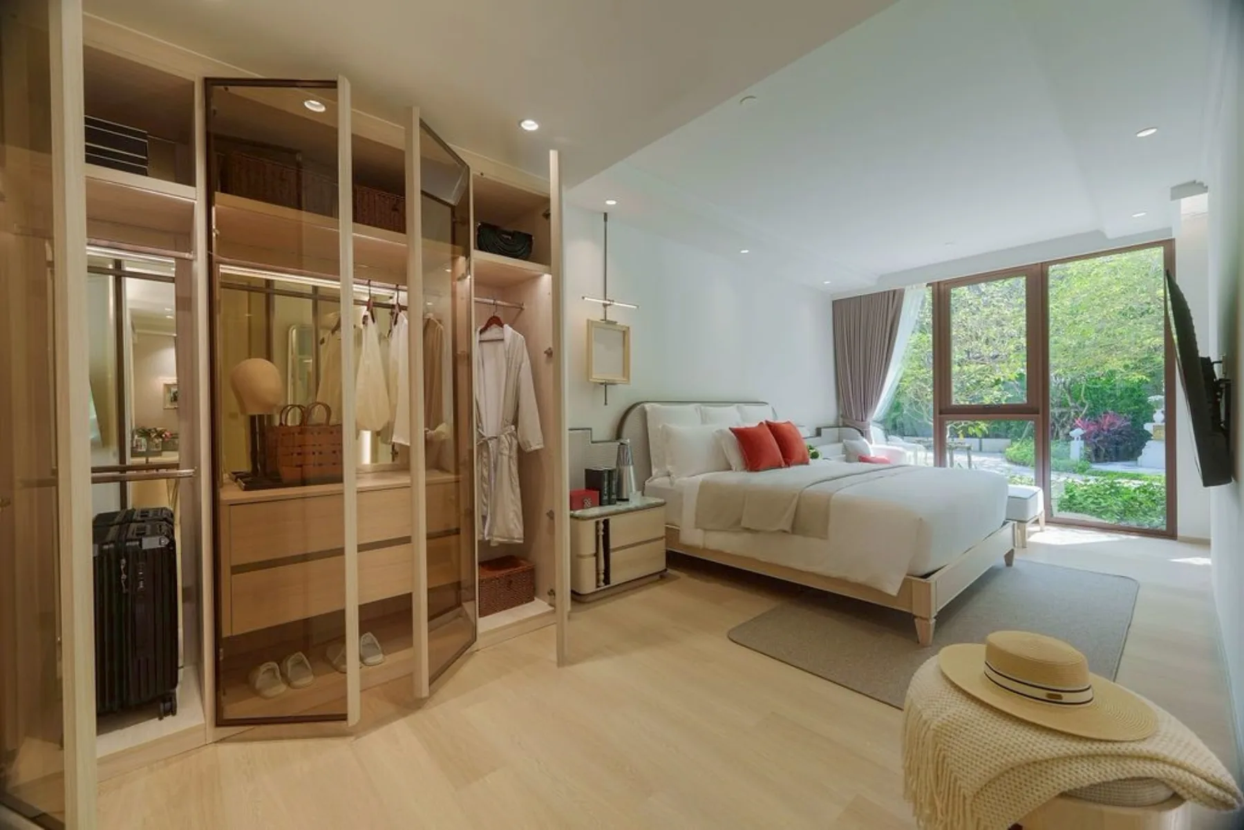 2-bedroom show suite, 100 m² — photographed on site · 1/13