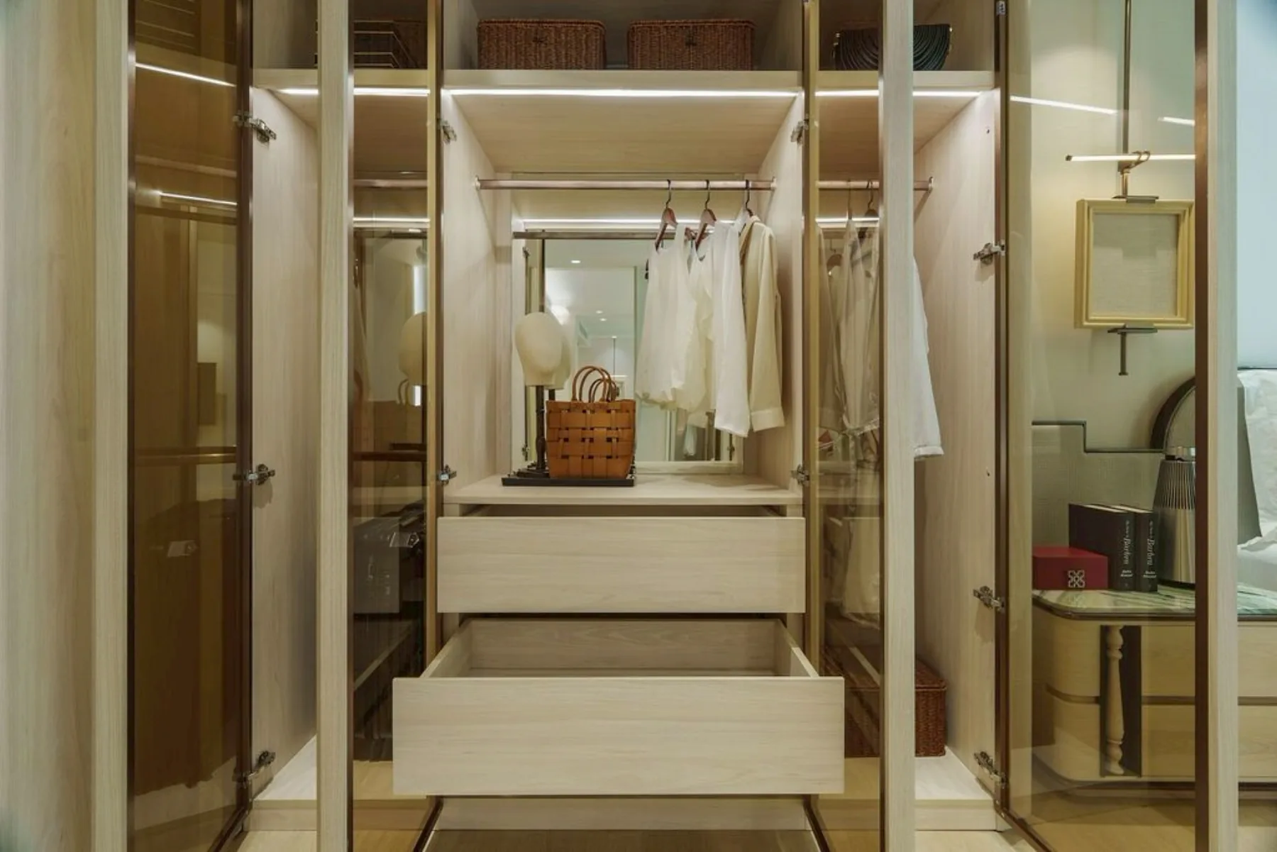 2-bedroom show suite, 100 m² — photographed on site · 12/13